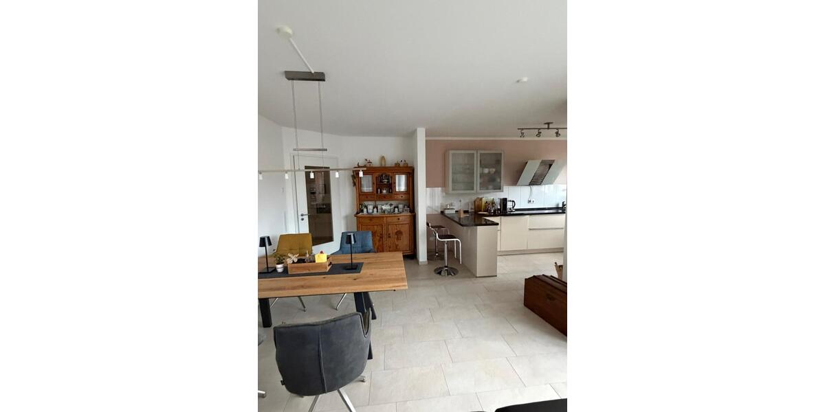 Etagenwohnung Bad Sassendorf - 4 Zimmer, 123 m&sup2;, 1.335&euro; | Angebot:25142082