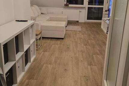 2 Zimmer Wohnung in DUISBURG Laar mit Balkon Teil Möbliert