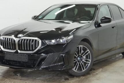 BMW i5 8.432 km 59.989 € Frankfurt 60314