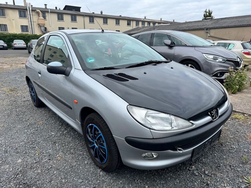 Peugeot 206 181.200 km 1.290 € Ransbach-Baumbach 56235