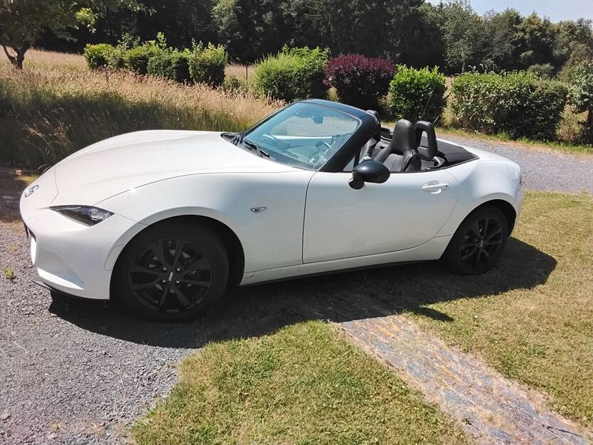 Mazda MX-5 45.000 km 18.900 € Mermuth 56283