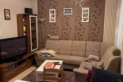 3-Raum-Wohnung mit großem Balkon, Einbauküche und Eckbadewanne - ab 01. Februar frei 3 zimmer