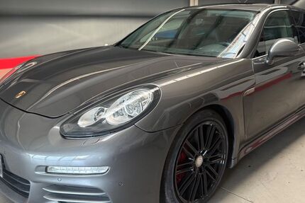 Porsche Panamera 104.800 km 26.990 &euro; Niederkassel 53859