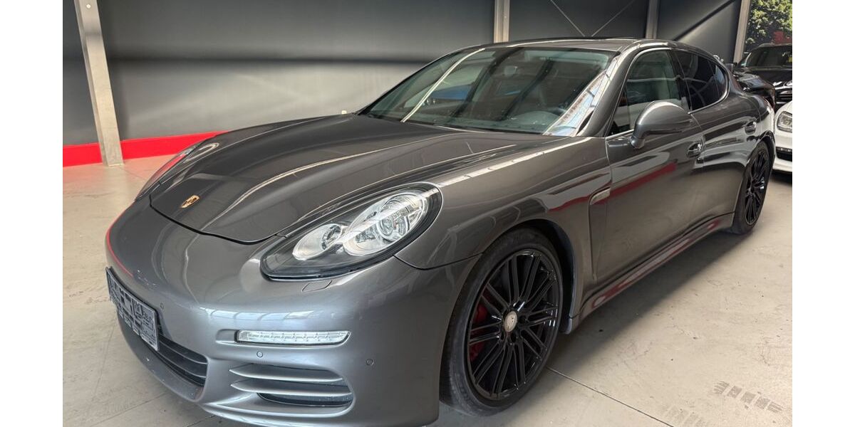 Porsche Panamera 104.800 km 26.990 &euro; Niederkassel 53859