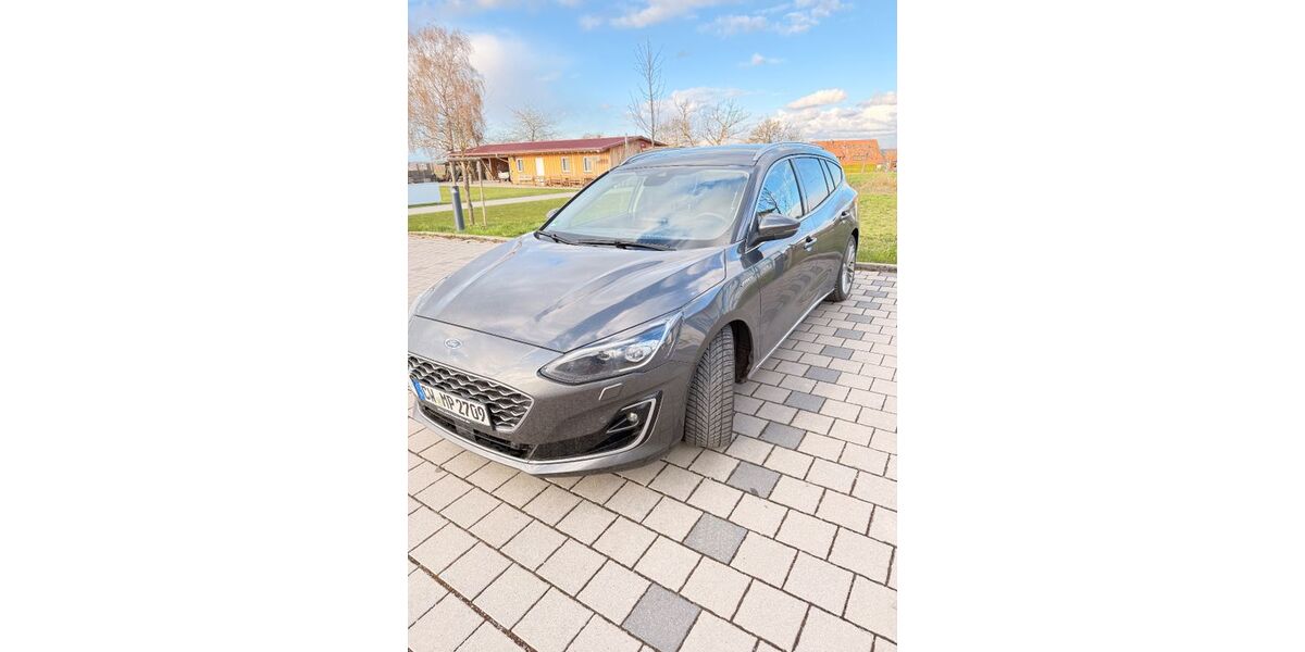 Ford Focus 99.000 km 19.490 &euro; Neubulach 75387