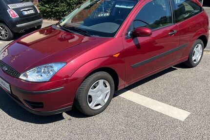 Ford Focus 68.000 km 3.290 &euro; Köln 50735