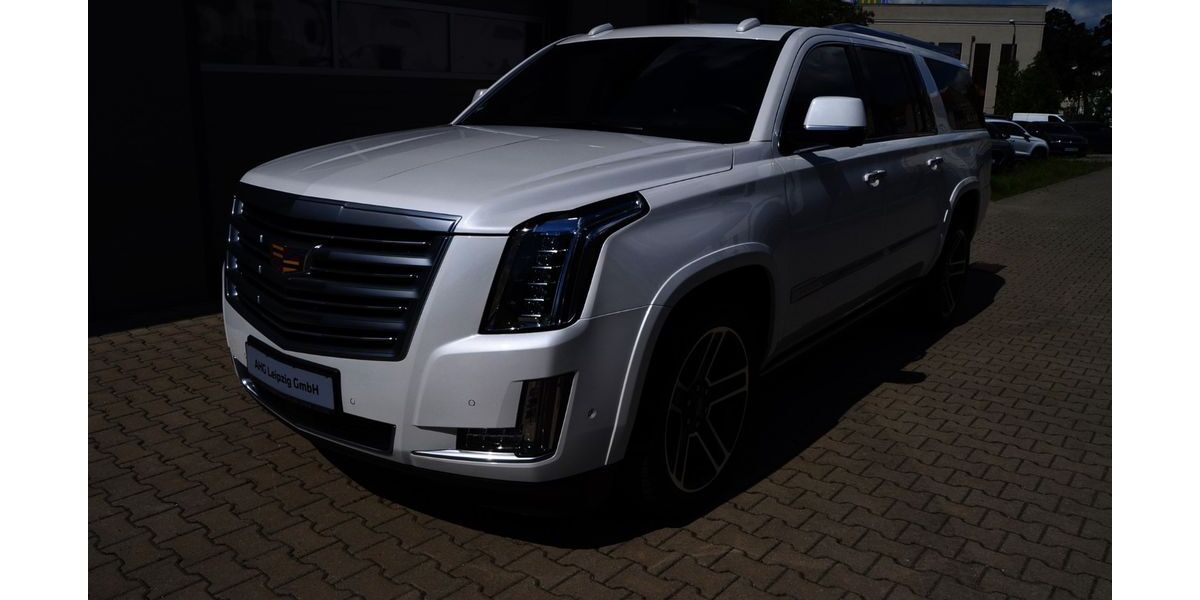 Cadillac Escalade 66.700 km 60.990 &euro; Leipzig 04179
