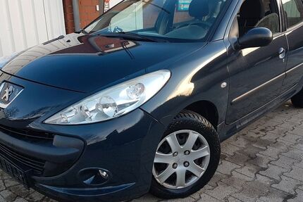 Peugeot 206 79.000 km 3.690 &euro; Westoverledingen 26810