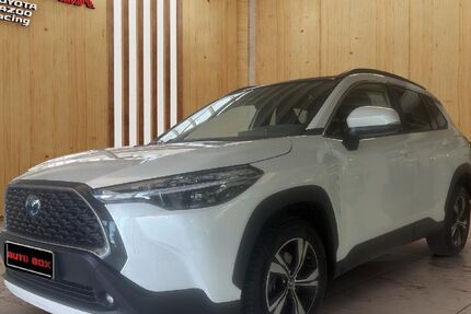 Toyota Corolla Cross 7.000 km 33.890 &euro; Bremerhaven 27580