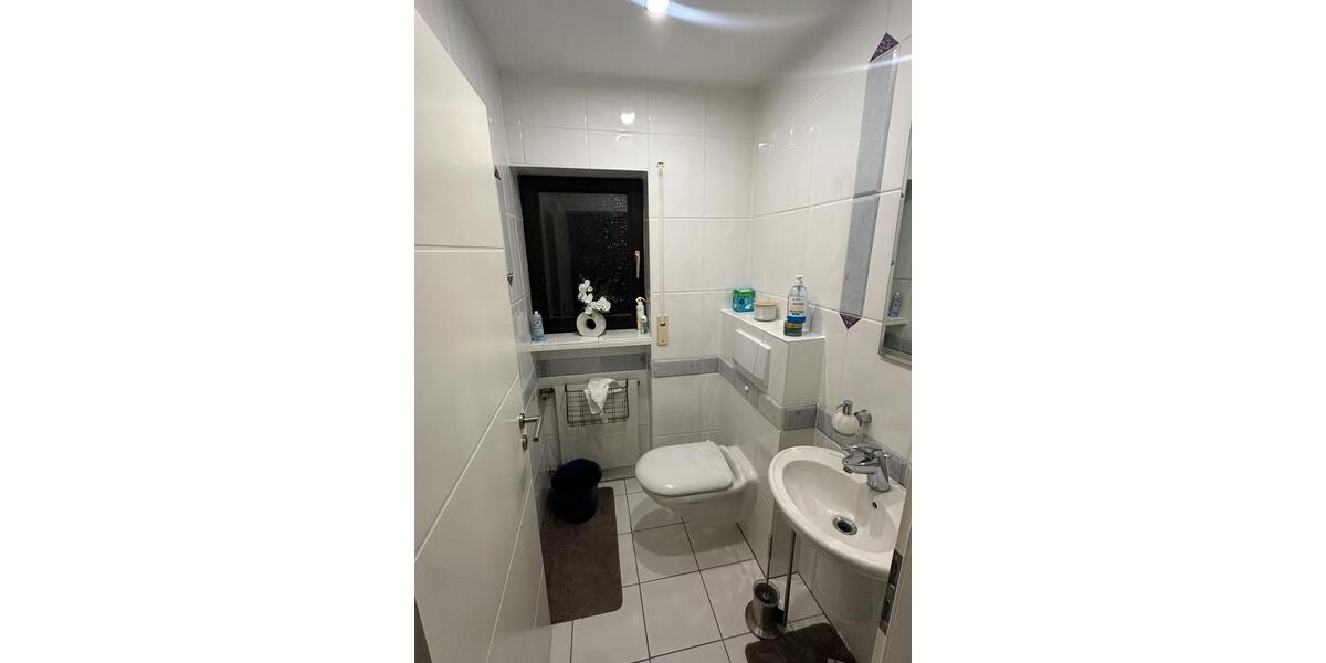 Reihenhaus Neuwied - 5 Zimmer, 180 m&sup2;, 1.500&euro; | Angebot:25992056