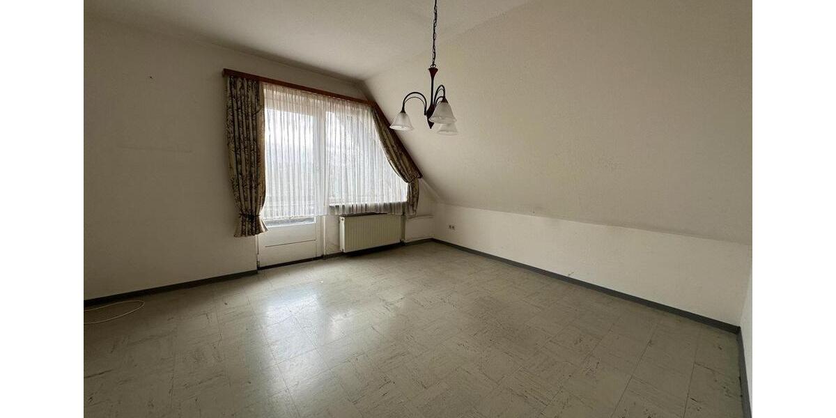 Einfamilienhaus Clausthal-Zellerfeld Zellerfeld - 7 Zimmer, 196 m&sup2;, 270.000&euro; | Angebot:26416045