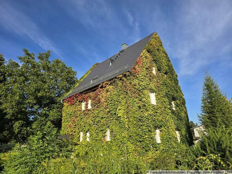 Haus zum Kaufen in Limbach-Oberfrohna 370.000 € 138 m²