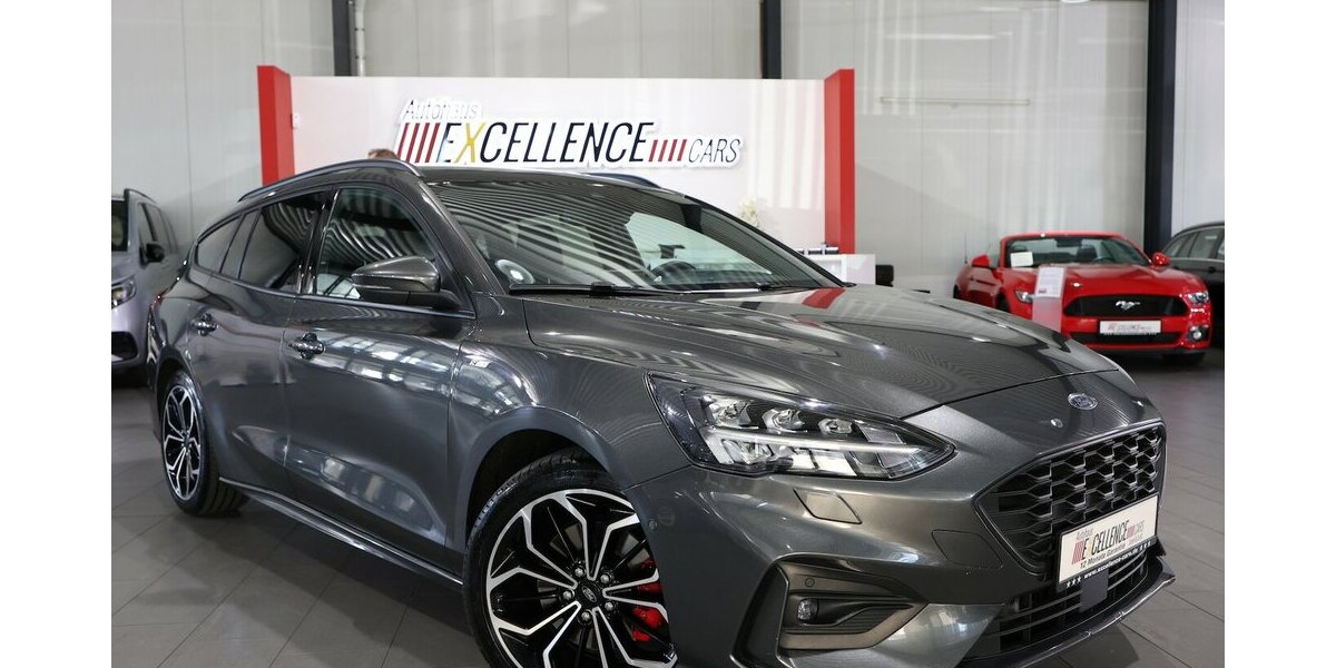 Ford Focus Tunier 1.5 EB ST-LINE-X SPORT / PANORAMA 108.000 km 18.444 &euro; Hamm 59077