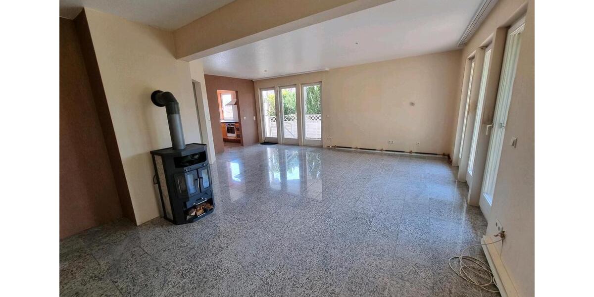 Einfamilienhaus Obersulm - 7 Zimmer, 207 m&sup2;, 550.000&euro; | Angebot:24836768