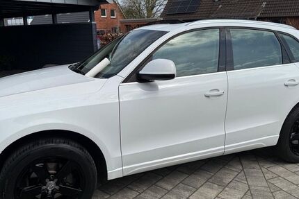 Audi Q5 193.000 km 9.200 &euro; Neumünster 24536