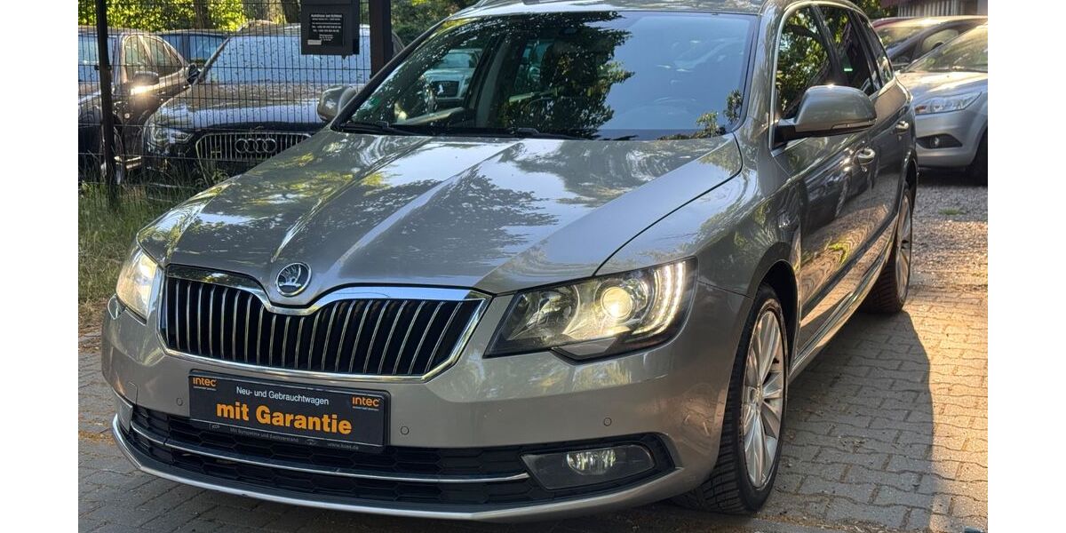 Skoda Superb 238.000 km 8.499 &euro; Berlin 12347