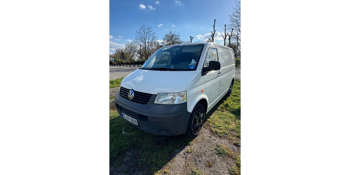 VW T5 Transporter 205.000 km 5.400 &euro; Ketsch 68775