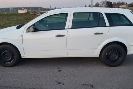 Opel Astra 137.000 km 2.590 &euro; Gröst 06632