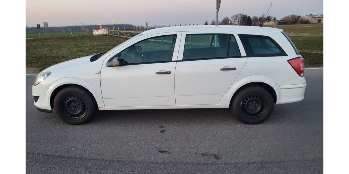 Opel Astra 137.000 km 2.590 &euro; Gröst 06632
