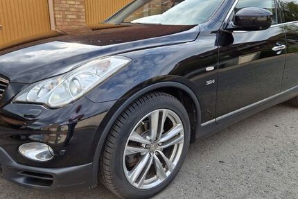 INFINITI QX50