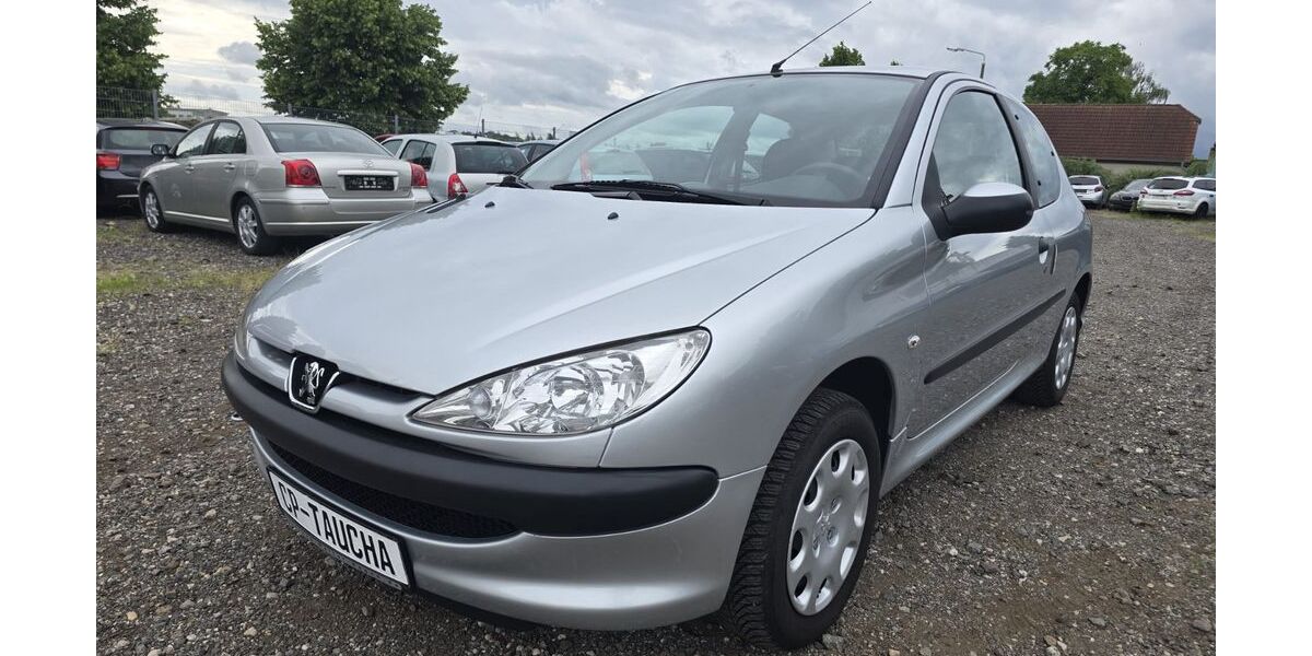 Peugeot 206 24.237 km 3.790 &euro; Taucha 04425