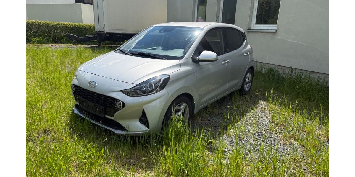 Hyundai i10 24.863 km 11.500 &euro; Geroldsgrün 95179