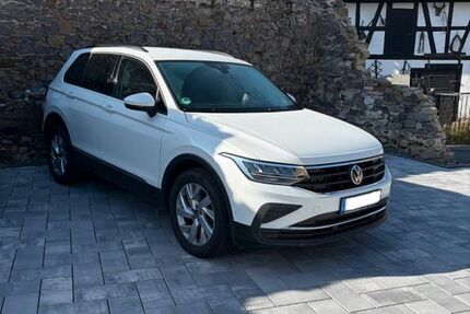 VW Tiguan 64.000 km 27.800 &euro; Dreikirchen 56414