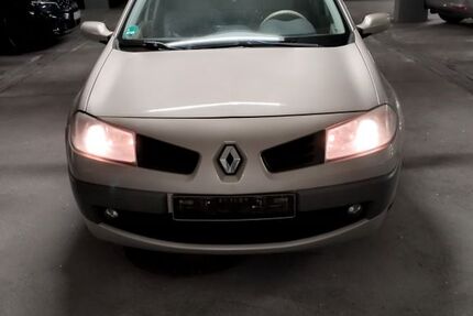 Renault Megane 293.284 km 700 &euro; Freising 85354