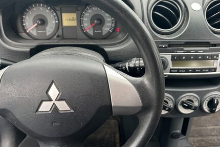Mitsubishi Colt 113.000 km 1.100 &euro; MÜNCHEN 80935