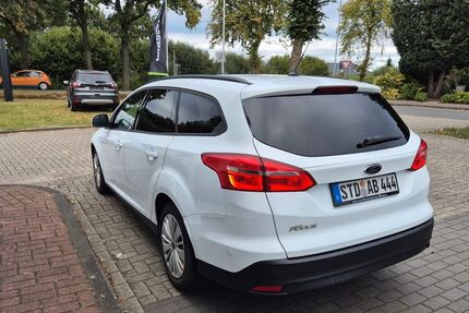 Ford Focus 91.000 km 10.450 € Oldendorf 21726