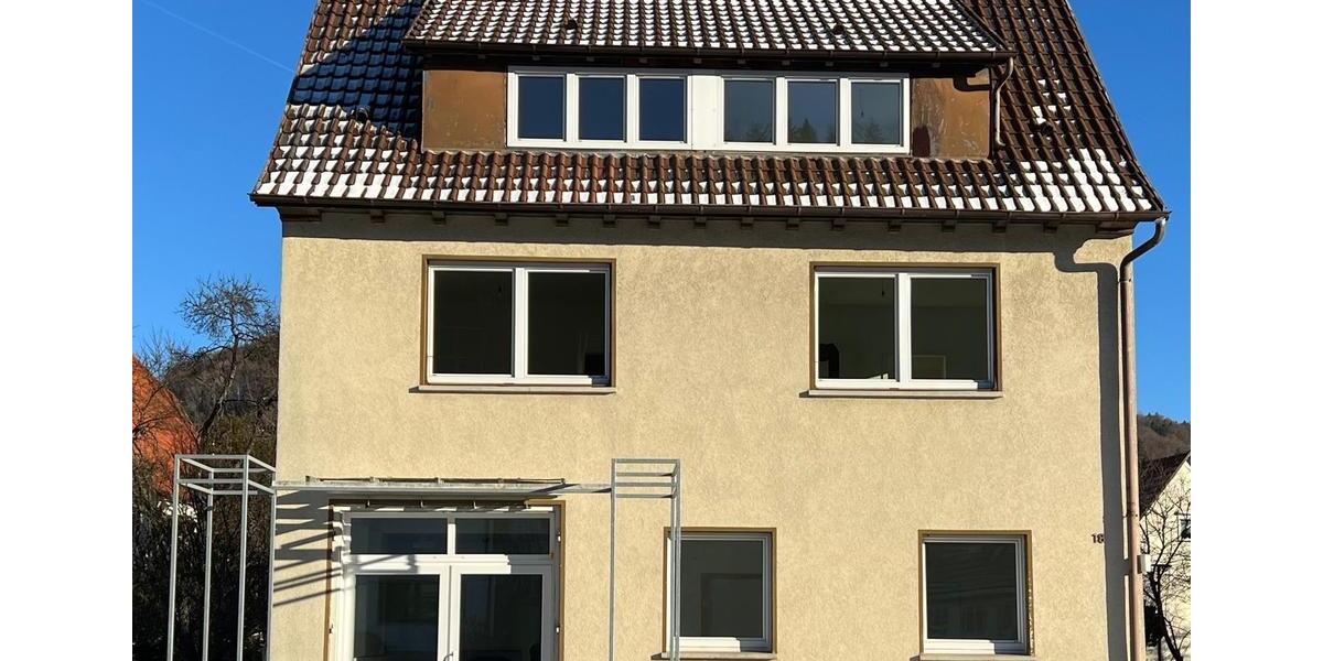 Einfamilienhaus Albstadt Gemarkung Onstmettingen - 6 Zimmer, 200 m&sup2;, 255.000&euro; | Angebot:26790882