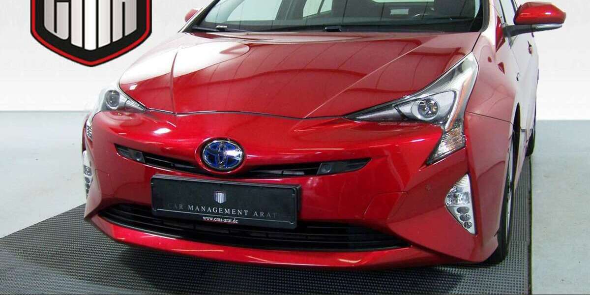 Toyota Prius 52.942 km 17.699 &euro; Hamburg 22119