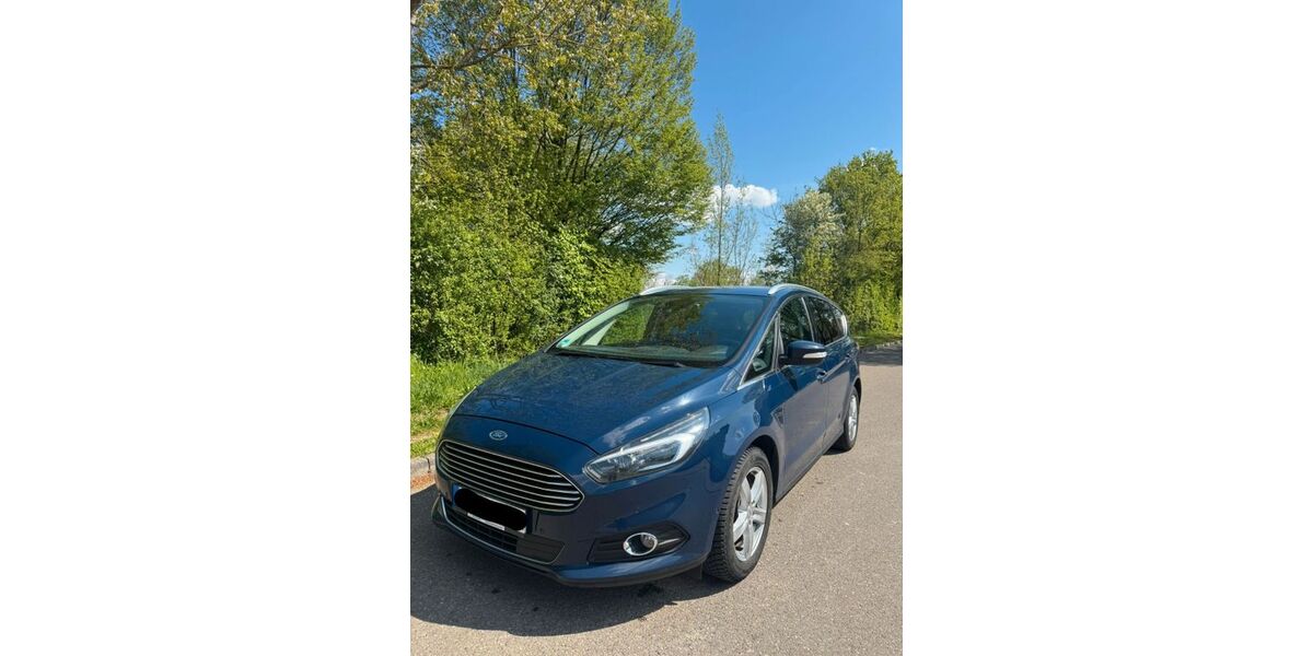 Ford S-Max 226.000 km 8.900 &euro; Schorndorf 73614