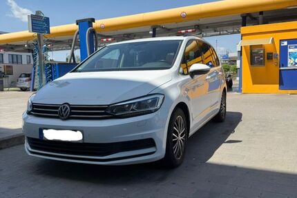 VW Touran 148.000 km 16.350 &euro; Rosenheim 83026