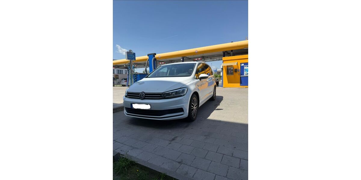VW Touran 148.000 km 16.350 &euro; Rosenheim 83026