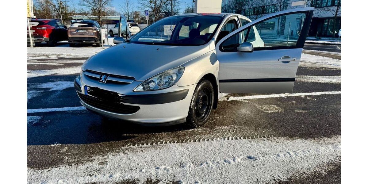 Peugeot 307 180.000 km 1.650 &euro; München 80801