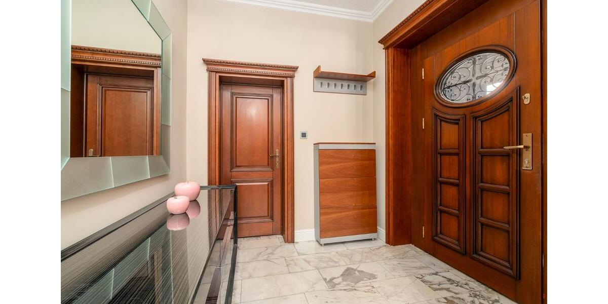 Villa Pasewalk - 8 Zimmer, 420 m&sup2;, 697.000&euro; | Angebot:26135400