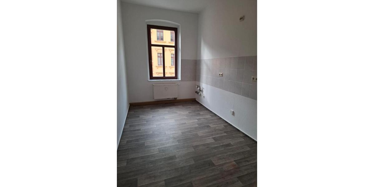 Etagenwohnung Altenburg - 2 Zimmer, 50 m&sup2;, 350&euro; | Angebot:26041704