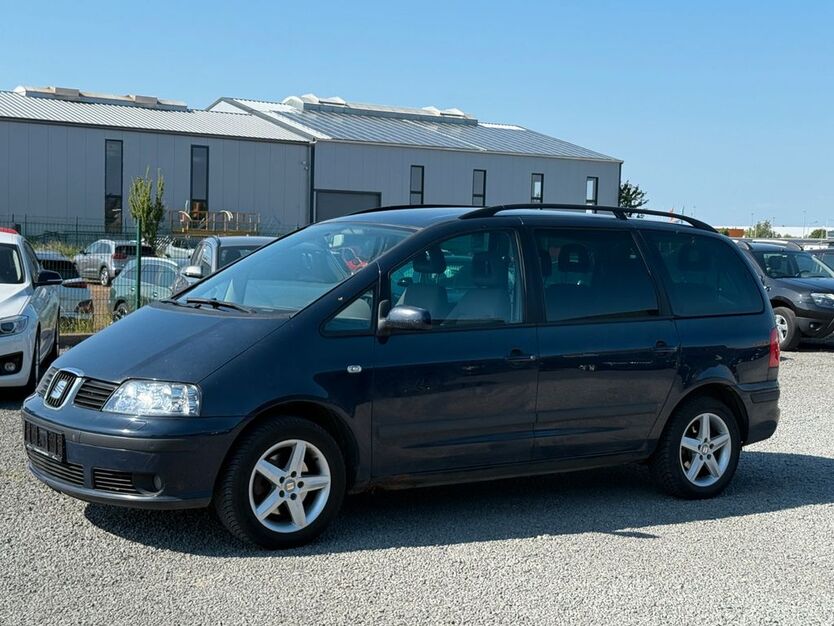 Seat Alhambra 300.000 km 2.000 € Düren 52351