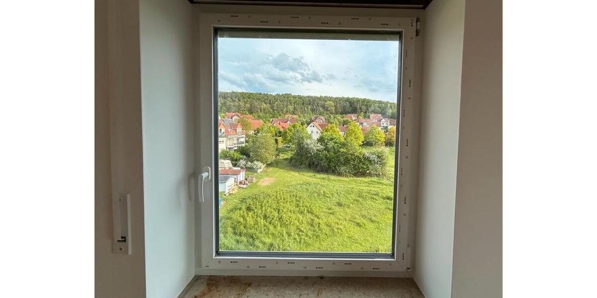 Maisonettenwohnung Bad Neustadt an der Saale - 5 Zimmer, 151 m&sup2;, 1.480&euro; | Angebot:26525646