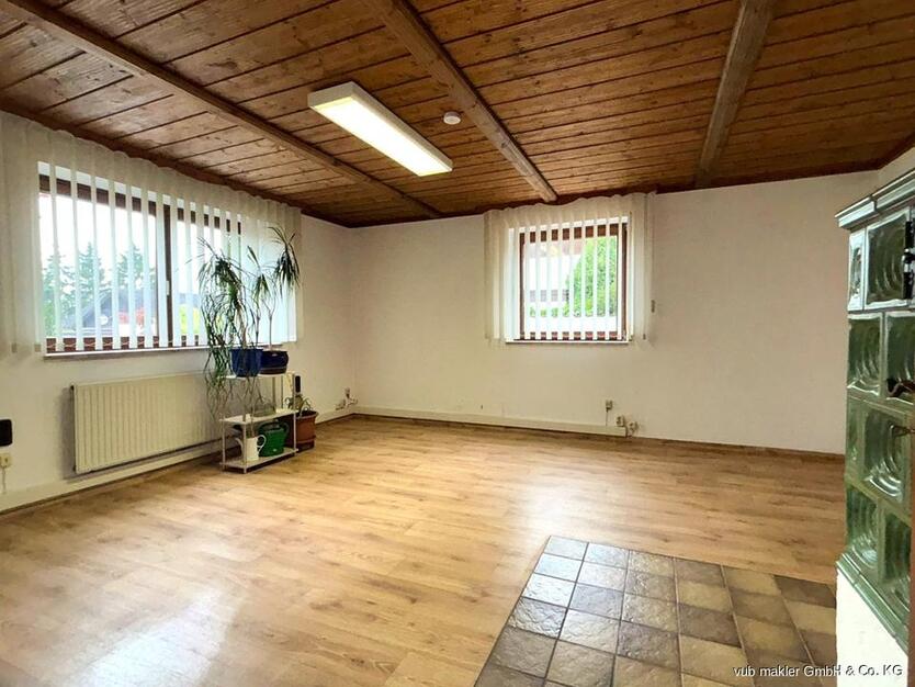 Zentrale Bürofläche in Rehau zu vermieten – Ideal für Kanzlei, Praxis oder Büro