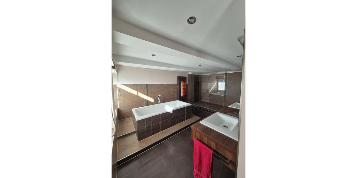 Einfamilienhaus Erwitte - 5 Zimmer, 240 m&sup2;, 590.000&euro; | Angebot:27292286