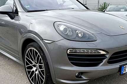 Porsche Cayenne 182.000 km 19.999 € Metzingen 72555
