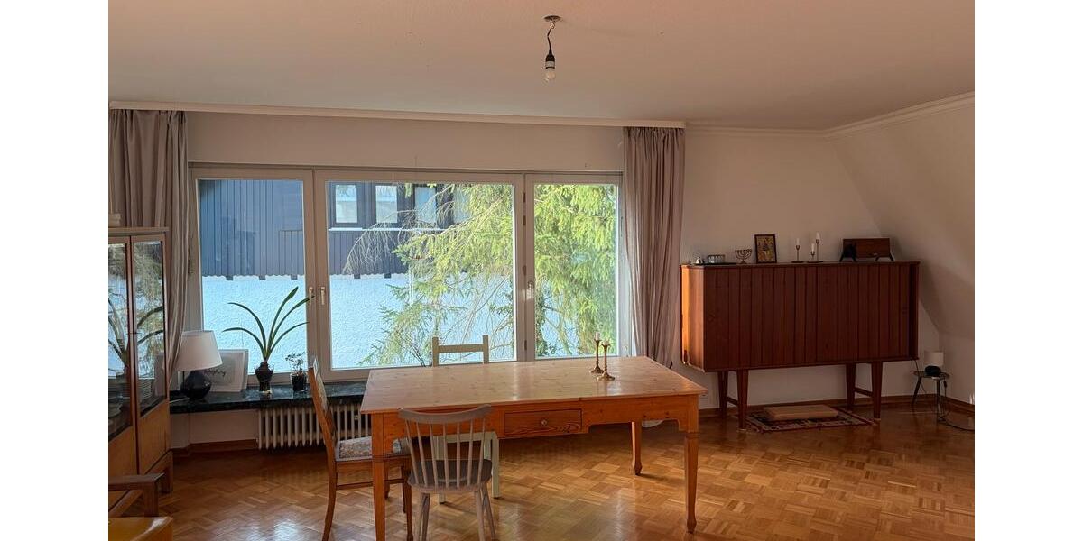 Etagenwohnung Kassel Nordshausen - 4 Zimmer, 150 m&sup2;, 1.500&euro; | Angebot:25515595