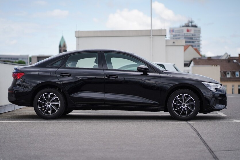 Audi A3 Limousine 59.990 km 20.990 € Kassel 34117