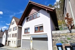 Top Angebot: 1 Grundstück, 3 Gebäude, bis zu 5 WE, davon 3 vermietet - Mehrfamilienhaus, Wohnhaus Schmitten | Angebot:26339403