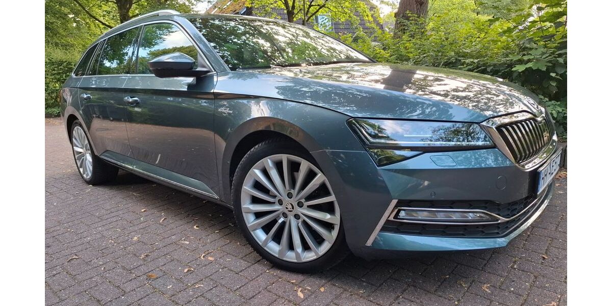 Skoda Superb 61.200 km 23.690 &euro; Hamburg 22393