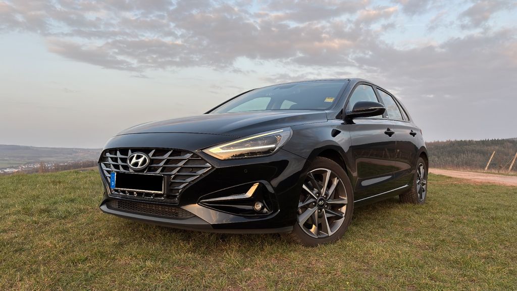 Hyundai i30 90.000 km 13.400 &euro; Haßloch 67454