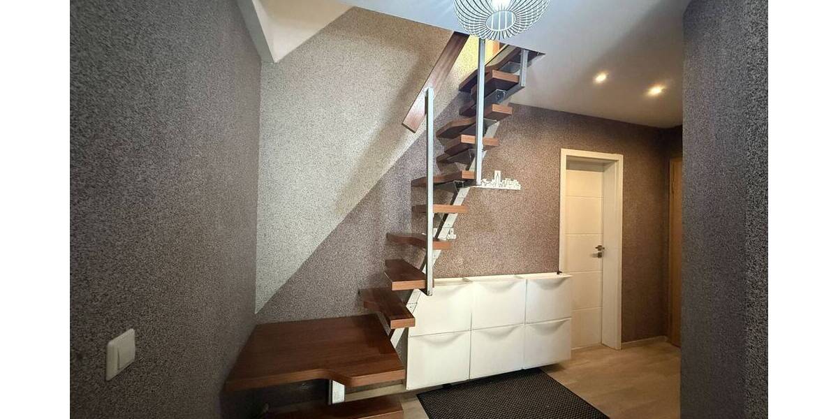 Etagenwohnung Walldürn - 4 Zimmer, 91 m&sup2;, 199.000&euro; | Angebot:26826696