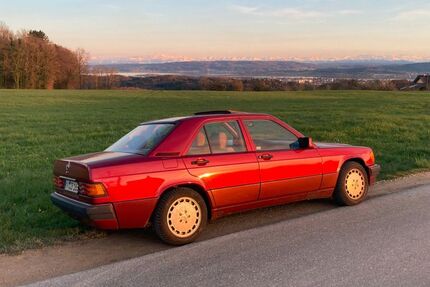 Mercedes-Benz 190 197.000 km 5.300 &euro; Radolfzell 78315